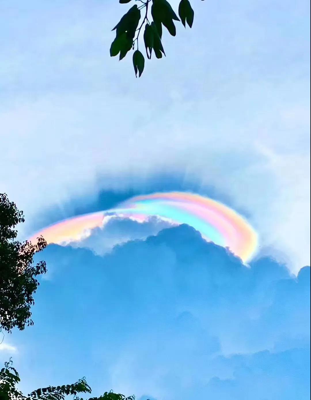 琉璃彩绘_琉璃彩画百度百科_彩虹琉璃霓裳原图