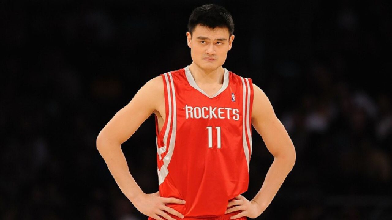 nba2k11姚明_姚明nba年薪多少_姚明是哪个大学的