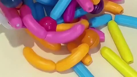 彩虹弹簧圈玩法入门_彩虹弹簧圈的玩法_彩虹弹簧玩具
